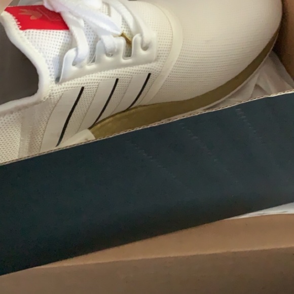 Adidas rare Nmd color way - Picture 6 of 7